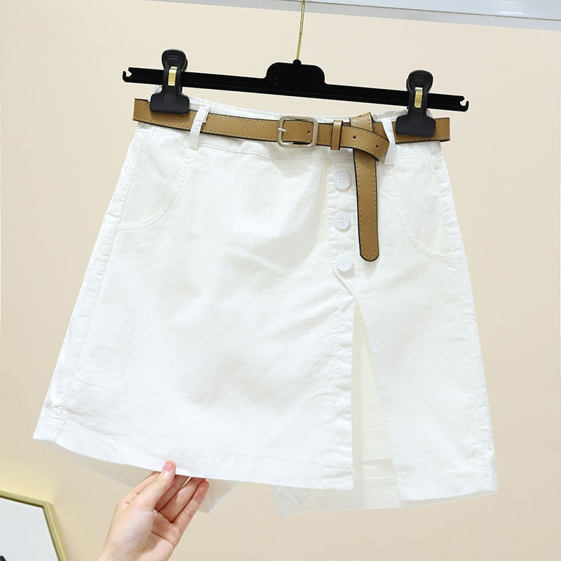 Casual Shorts, straight wide-leg high-waisted loose made of cotton. KilyClothing