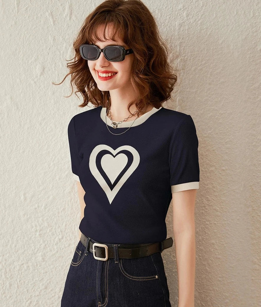 Camiseta de mujer con estampado en forma de corazón, cuello redondo, manga corta, camiseta básica informal