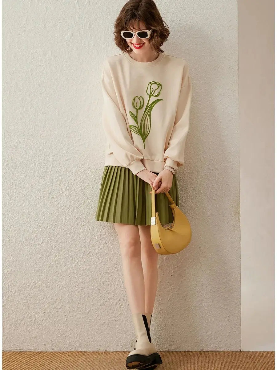 Women Hoodies, Round Neck Long Sleeve Fashionable Casual Embroider Flower Loose Fit Pullover Tops